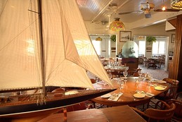 Coronado Boathouse Restaurant 