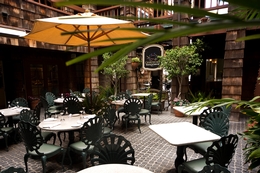 Restaurant Patio